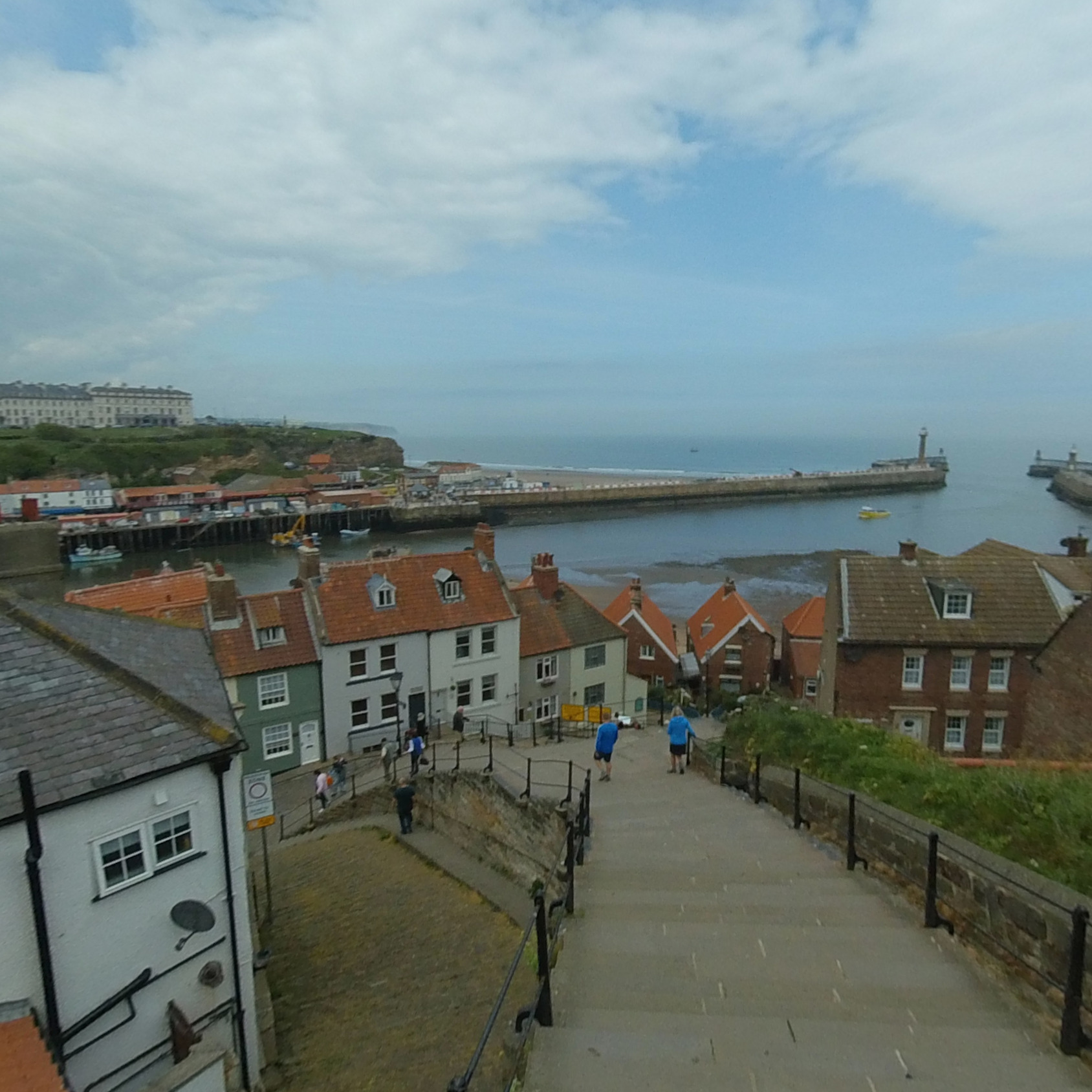 Strengthening the rear rack and adding footpegs. (mate X)